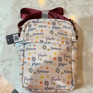 Crossbody bag/wallet. LORD OF THE RINGS PRINT